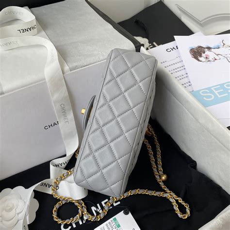 chanel pearl crush mini rectangular size